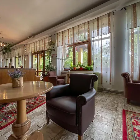 Hotel Casa Cu Tei Sărata-Monteoru